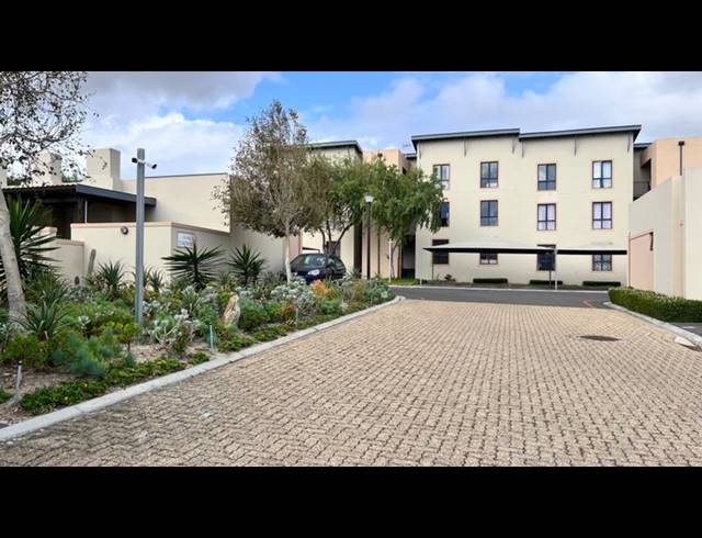 2 BEDROOM APARTMENT FOR SALE IN BURGUNDY ESTATE